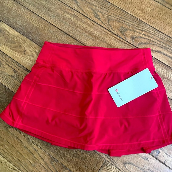 NWT Lululemon PACE RIVAL Tennis Skirt RED 4 6 8 R - Picture 3 of 10
